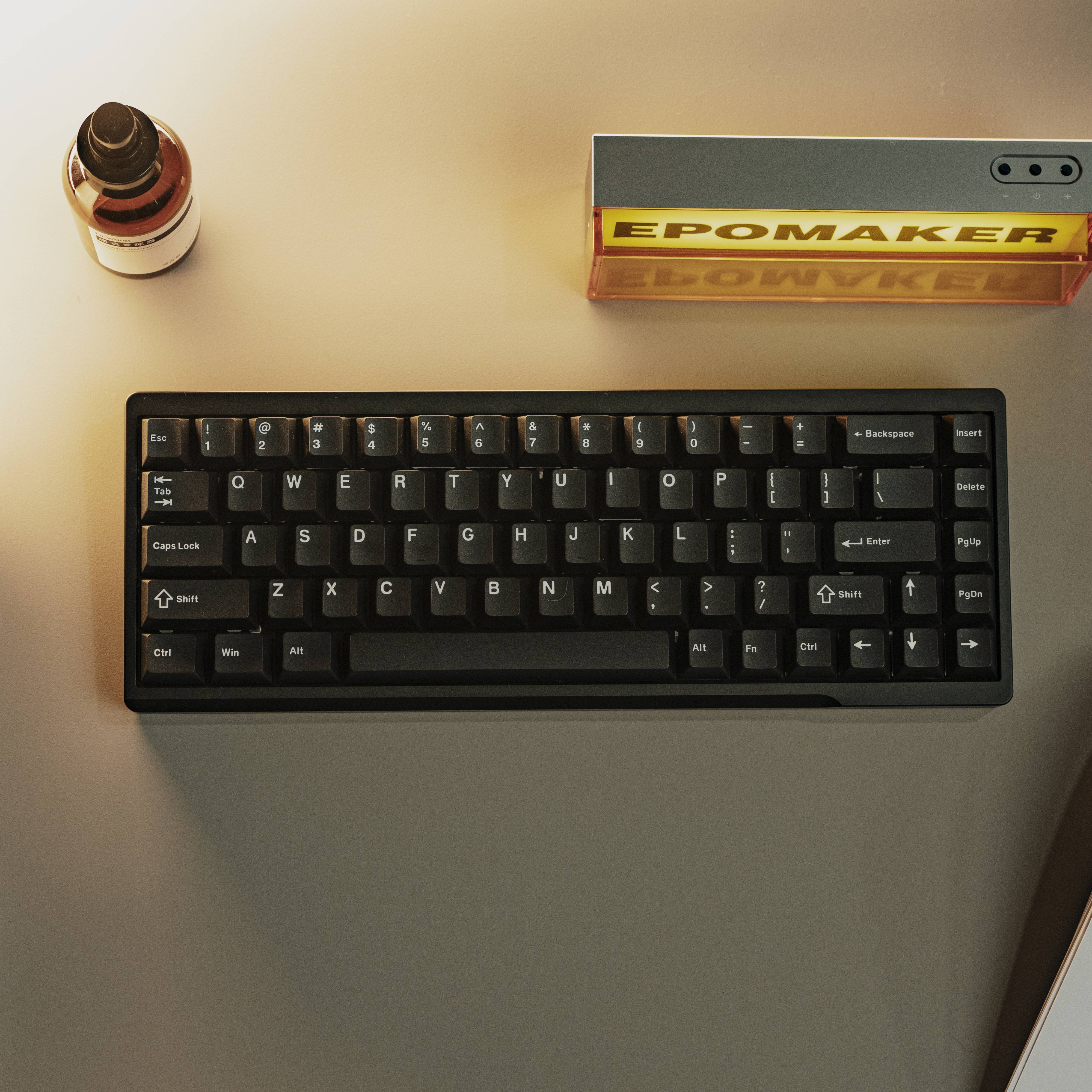 EPOMAKER MagForce68メカニカルキーボード　ラピトリ　8k Sc376e9810bc64bbcbeb55655f4426